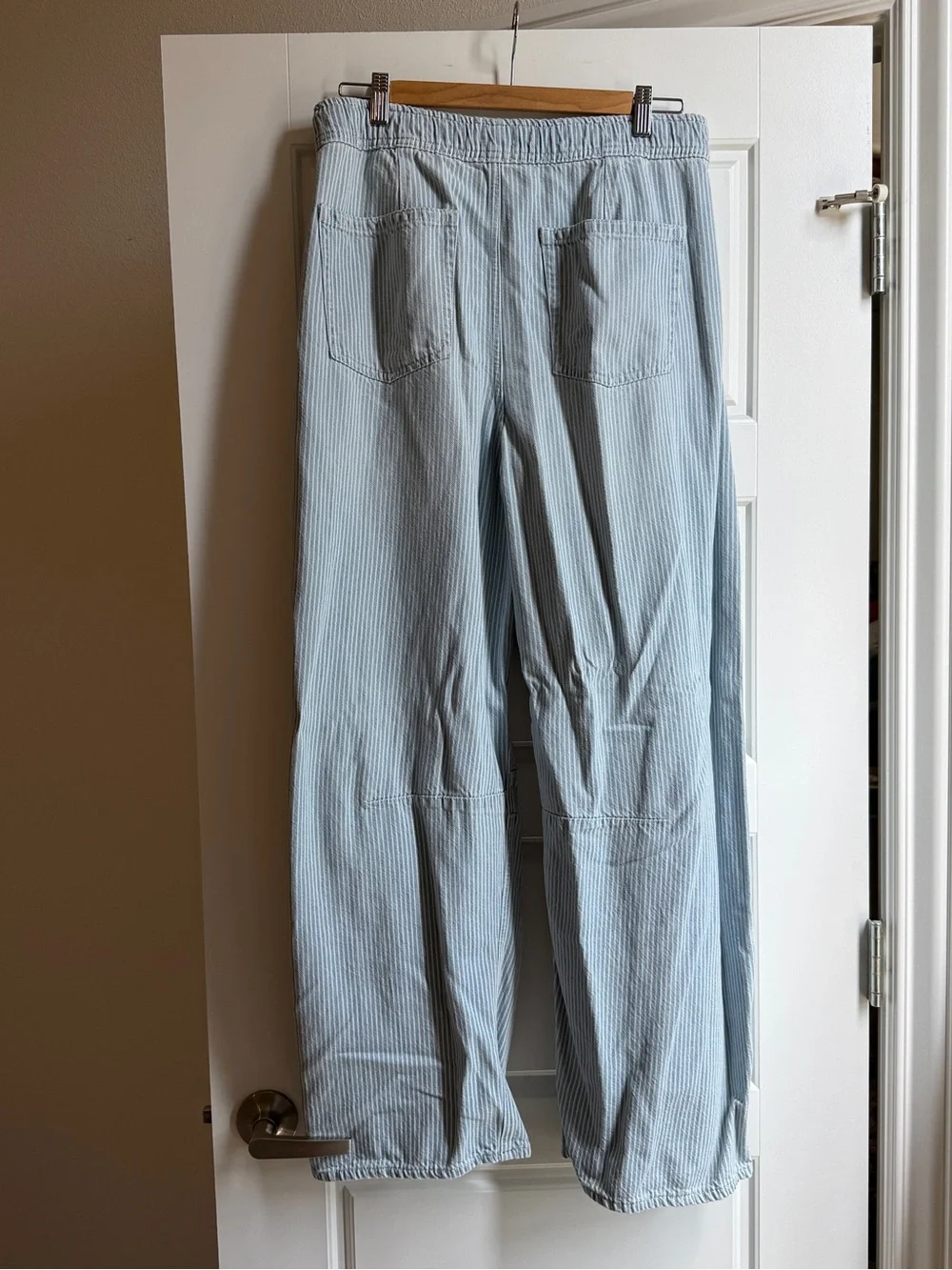 GAP elastic waist railroad stripe barrel leg jeans